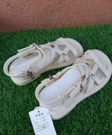 Sandals 33