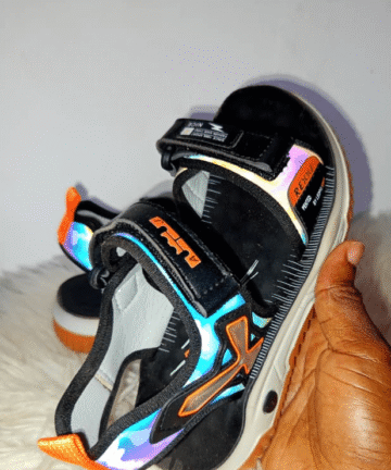 Sandals 8